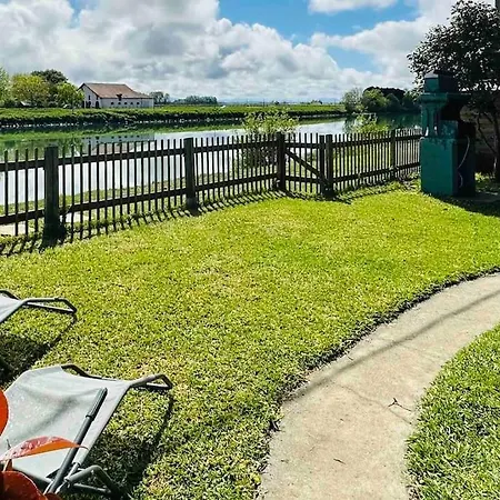 Holiday home De Charme Au Bord De La Riviere Avec